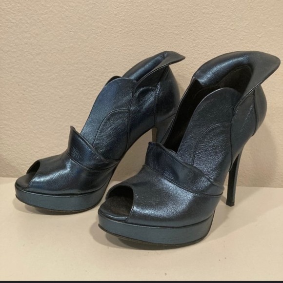 Jerome C. Rousseau Metallic Grey Purple Women's Peep-Toe Shoe 38 1/2 - Picture 13 of 13